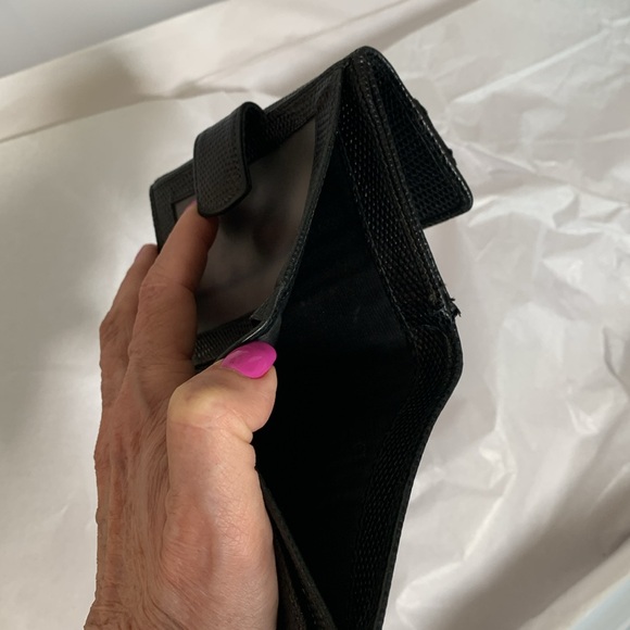 Salvatore Ferragamo Black Textured Leather Wallet - Picture 5 of 6